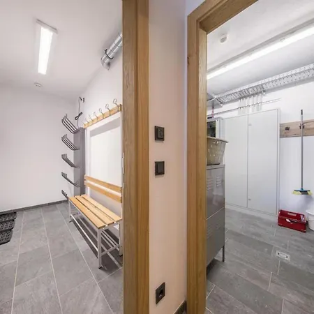 Retreat With Terrace & Sauna *