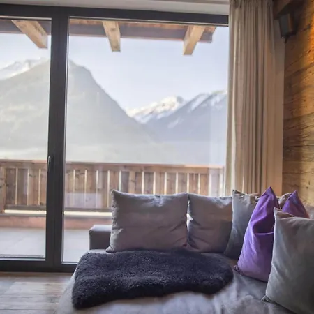 Chalé Retreat With Terrace & Sauna