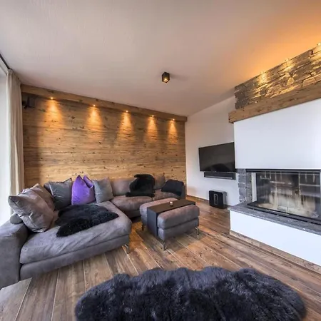 Retreat With Terrace & Sauna בקתה Neukirchen am Großvenediger