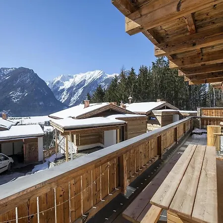 Retreat With Terrace & Sauna * Neukirchen am Großvenediger